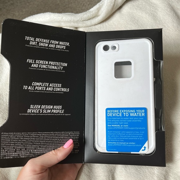(FREE With Purchase) iPhone 6s Plus/iPhone 6 Plus, Life Proof Case - Picture 6 of 7